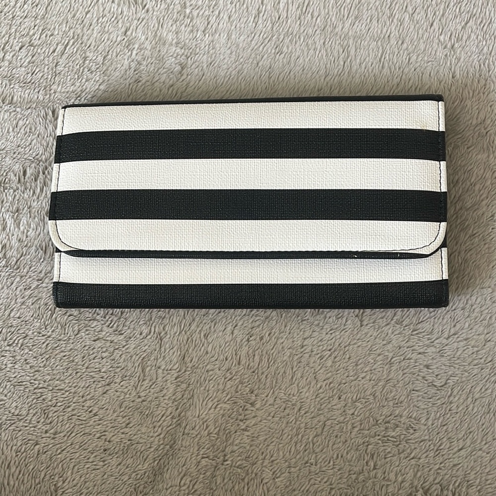 Black and White KUT wallet.